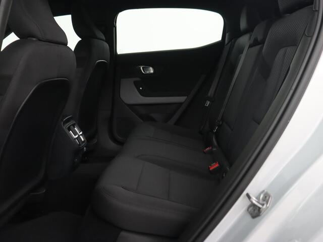 Polestar 2 Long Range Single Motor 78 kWh | Trekhaak | Stoelverwarming | Keyless | Full LED | Carplay | Navigatie | 19'' | Elektrische stoelen | Climate control | Parkeerhulp