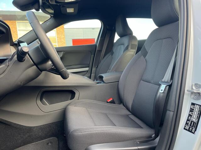 Polestar 2 Standard Range Single Motor 69 kWh | Camera | Memory | Stoelverwarming | Elektrische kofferklep | Carplay | LED | Cruise Control