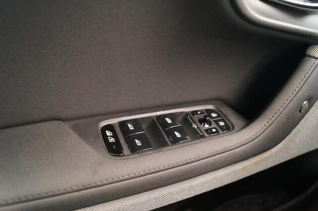 Polestar 2 Long Range Dual Motor 78kWh Launch Edition -PANO-