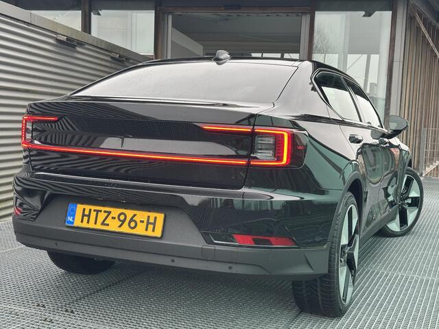 Polestar 2 Long Range Dual motor Plus 82 kWh / Trekhaak / Pano. dak / Elek. verstelbare stoelen / Stoelen voor+achter verwarmd / Keyless / Harman Kardon / 20" velgen /