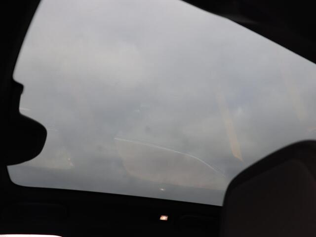 Polestar 2 Long Range Dual Motor Launch Edition 78kWh | Panoramadak | 360 Camera | Achterbankverwarming | Adaptive cruise | Carplay | Camera | Stoelverwarming | Keyless