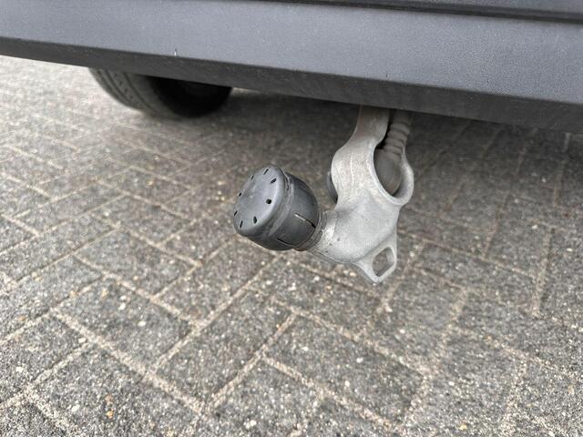 Polestar 2 Long Range Dual Motor Launch Edition 78kWh | SOH: nnb | Trekhaak | H&K | Adaptive CC | 360Cam |