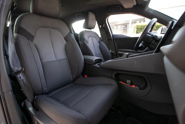 Polestar 2 Long Range Single Motor 78 kWh | Elek Trekhaak | Adapt Cruise | Android Apple Carplay | Stoelverw.