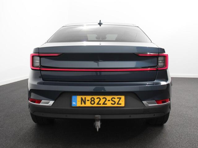 Polestar 2 Standard Range Single Motor 63kWh Climate control Cruise control Panorama dak Parkeersensoren + Camera Trekhaak Voorstoelen verwarmd Apple Carplay/ Android Auto