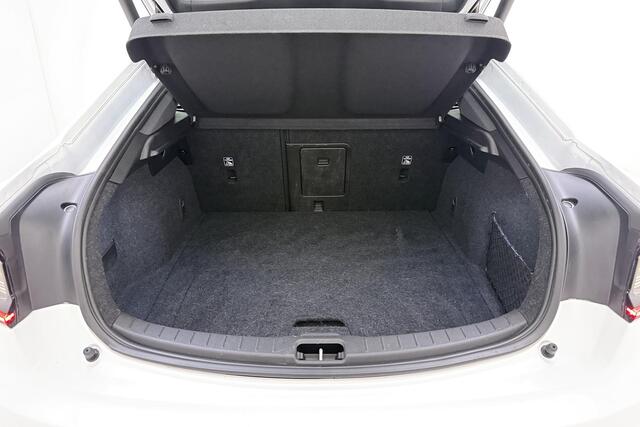 Polestar 2 Long Range Dual Motor 78 kWh | SOH 89.54% | 408 PK | Panorama dak | 1500KG Trekgewicht | Camera rondom | Harman Kardon | Stoel en stuurverwarming | Keyless entry en start | Trekhaak elektrisch uitklapbaar