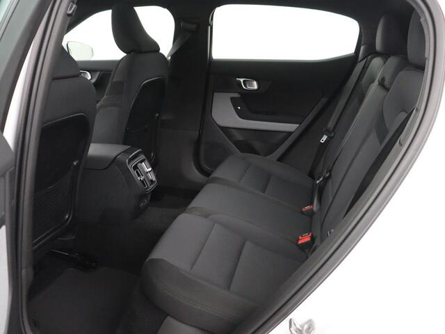 Polestar 2 Long Range Single Motor 78 kWh | SOH 92.0% | Trekhaak | Plus Pack | Panoramadak | | SOH 92.0% | Trekhaak | Plus Pack | Panoramadak | Harman/Kardon | Stuur/stoel verwarming | 20'' | Camera