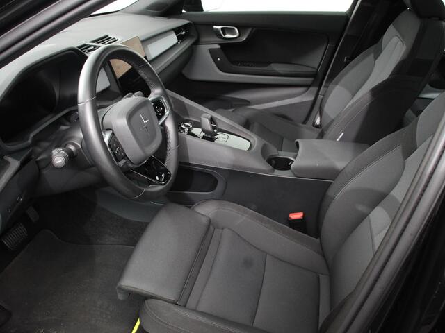 Polestar 2 Long Range Dual Motor 408pk Launch Edition 78kWh Climate control Cruise control Panoramadak Parkeersensoren + Camera Voorstoelen verwarmd Apple Carplay/ Android Auto