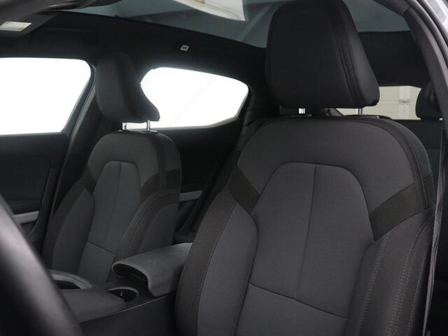 Polestar 2 Long Range Dual Motor Launch Edition 78kWh | SOH 92,9% | Panoramadak | Memory | Harman/Kardon | Adaptive cruise | Lane assist | Stuur/stoel verwarming | Carplay | 360 camera | Park assist