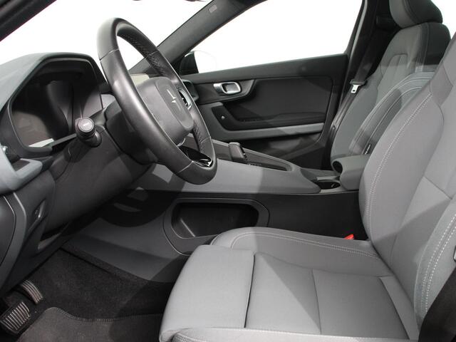 Polestar 2 Long Range Dual Motor 408pk Launch Edition 78kWh Navigatie Verwarmde stoelen Led Cruise Control Lichtmetalen velgen Climate control Camera