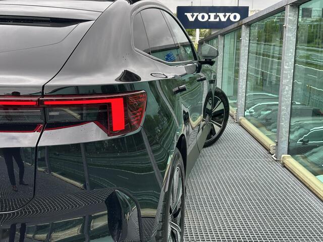 Polestar 4 Long Range Single motor 100 kWh / Pano. dak / Elek. verstelbare voor+achterstoelen / Voor+achterstoelen verwarmd / Harman Kardon / 360 camera /