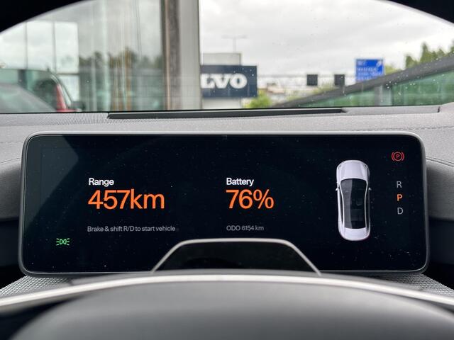 Polestar 4 Long Range Single motor 100 kWh / Pano. dak / Elek. verstelbare voor+achterstoelen / Voor+achterstoelen verwarmd / Harman Kardon / 360 camera /