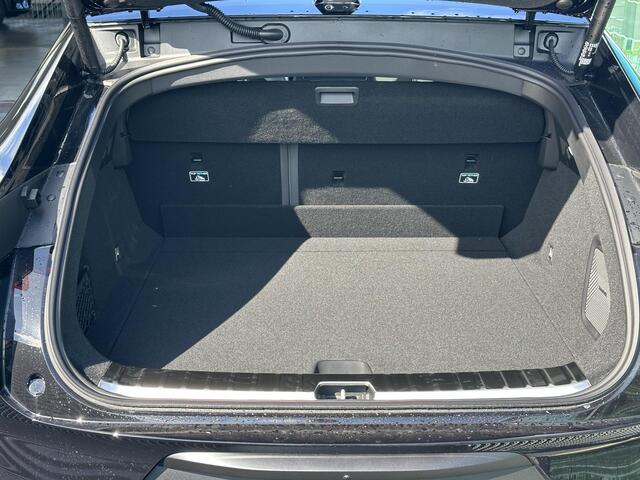 Polestar 4 Long Range Single motor 100 kWh / Pano. dak / Head-up display / Pilot pack / Elek. voorstoelen en achterbank / Stuur + stoelen verwarmd / 360 camera /