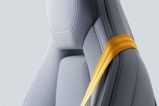 Polestar 4 Long Range Single motor 100 kWh Plus/Pro/Pilot PANORAMADAK + MIST TAILORED KNIT + WARMTEPOMP + AUTOPILOT + 360 CAMERA + PIXEL LED + HARMAN/KARDON + STOEL-&STUURVERWARMING + 22KW LADER + HEAD-UP + PARKSENSOREN + 21" LM-VELGEN!!