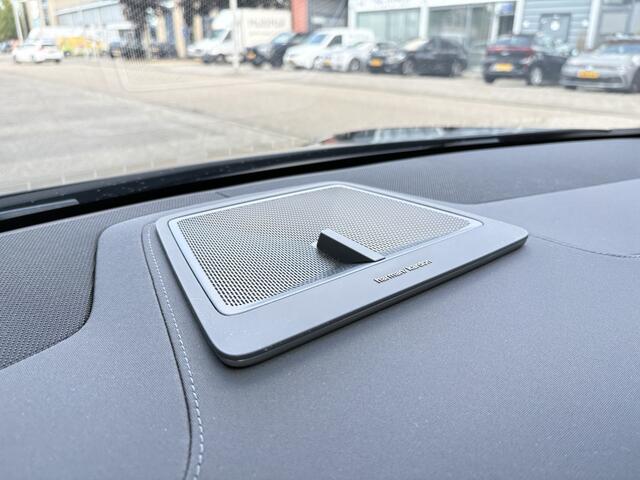 Polestar 4 Long Range Single Motor | Plus & Pilot Pack | Tailored Knit