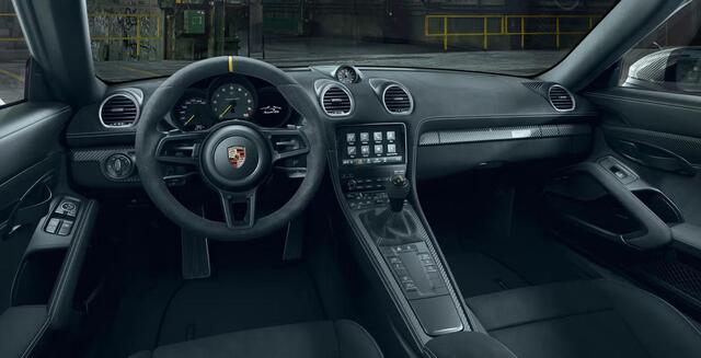 Porsche 718 Spyder RS