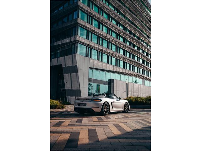 Porsche 718 Spyder 4.0 PCCB BOSE 918 seats Boxster 1 owner