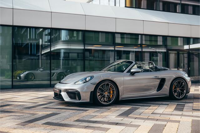Porsche 718 Spyder 4.0 PCCB BOSE 918 seats Boxster 1 owner
