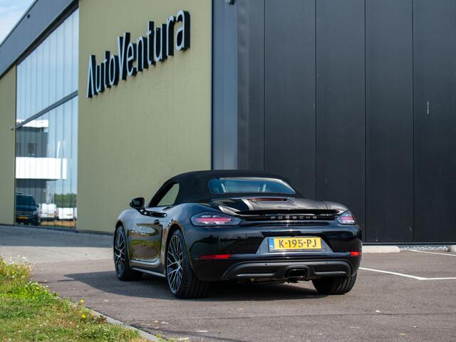 Porsche 718 Boxster 2.0 Turbo | Sport-Chrono | Cruise controle | Sportuitlaat | 20''