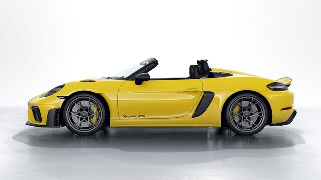 Porsche 718 Spyder RS