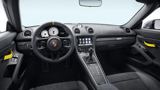 Porsche 718 Spyder RS