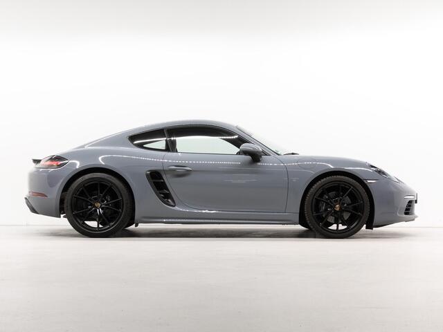 Porsche 718 Cayman