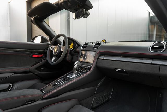 Porsche 718 Spyder PDK 4.0 - Akrapovic - Porsche Approved Garantie