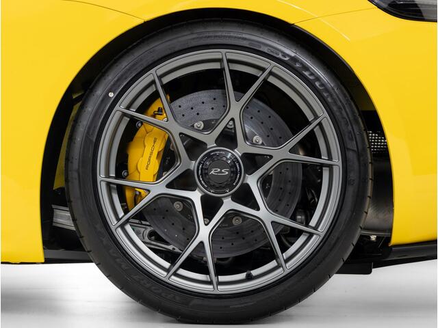 Porsche 718 Spyder RS