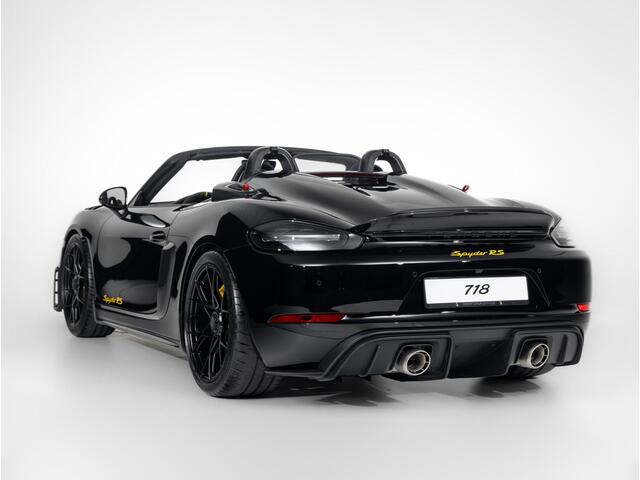 Porsche 718 Spyder RS
