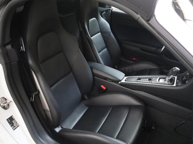 Porsche 718 Boxster 2.0 | NL Auto | Sound-Package Plus | Sportstoelen Plus (Ele. verstelbaar 2-weg) | 20" Carrera S Wielen | Stuurverwarming | PDLS | Licht-Design-Pakket | Rijassistent-Systeem | GT Sport Stuur | Sport-Chrono-Pakket | Sport-Uitlaatsysteem |