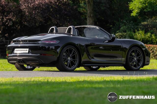 Porsche 718 Boxster 2.0 T NL auto zéér compleet schadevrij in topstaat