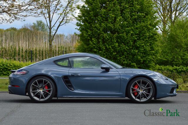 Porsche 718 Cayman S