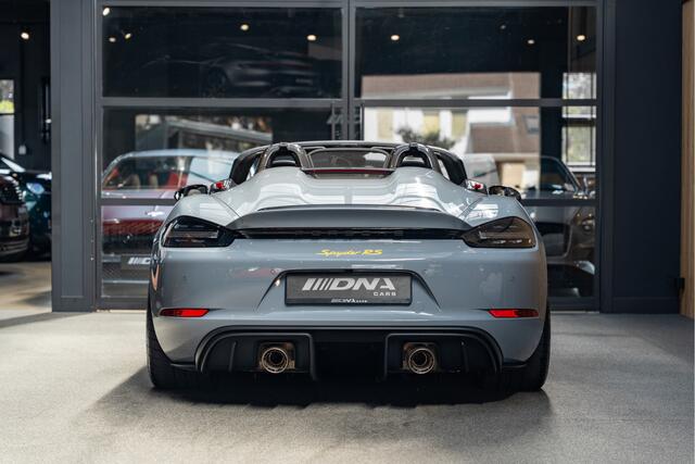 Porsche 718 Spyder RS Lift Exclusive Manufaktur Weissach Spyder RS Weissach
