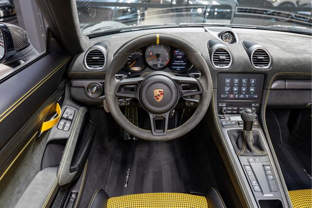 Porsche 718 Spyder RS Lift Exclusive Manufaktur Weissach Spyder RS Weissach