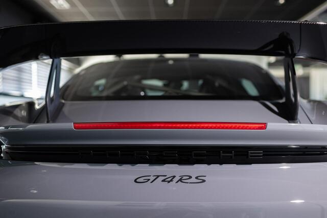 Porsche 718 GT4 RS