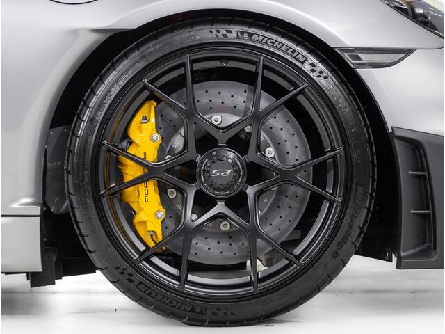 Porsche 718 GT4 Cayman RS