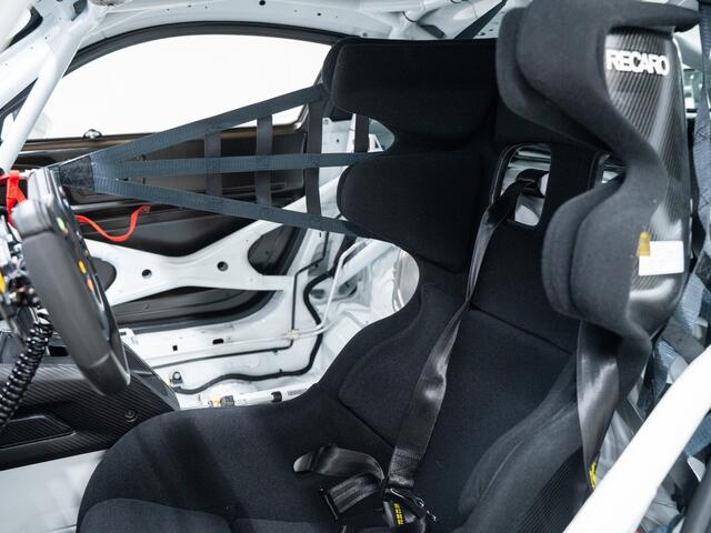 Porsche 718 GT4 Cayman RS Clubsport