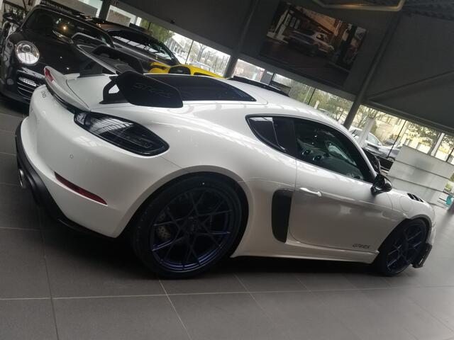 Porsche 718 GT4 RS Weissach Lift PDLS PCM PASM BOSE Camera 20 Inch