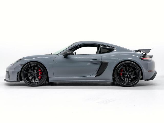 Porsche 718 GT4 Cayman