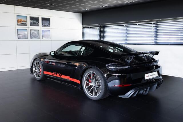 Porsche 718 GT4 4.0