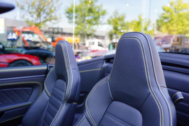 Porsche 911 992.2 Carrera GTS Cabriolet PTS Brewster Green Ceramic