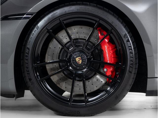 Porsche 911 Carrera GTS