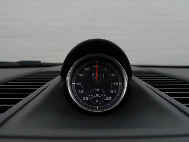 Porsche 911 3.0 Targa 4 GTS Gold Manufaktur Aut- Sport Chrono, PDCC, Sport Uitlaat, Bose Audio, Dealer Onderhouden
