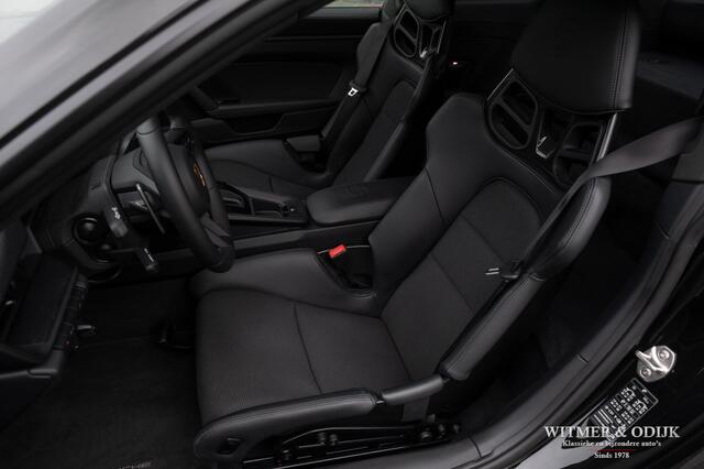 Porsche 911 4.0 GT3 Touring Dark Olive Met. 8.000km