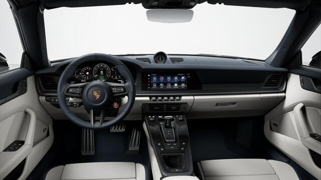Porsche 911 Carrera 4 GTS Cabriolet