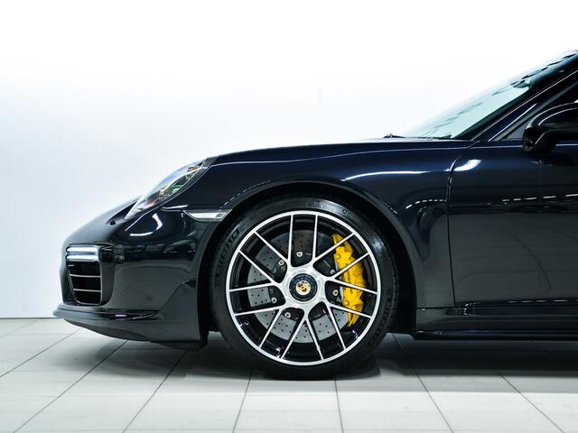 Porsche 911 Turbo S Cabrio