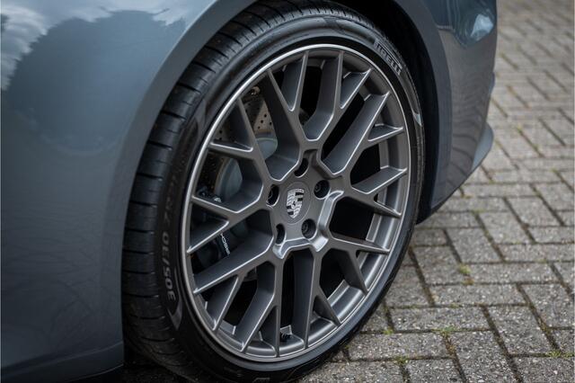 Porsche 911 3.0 Carrera / Sport Chrono / Sportuitlaat