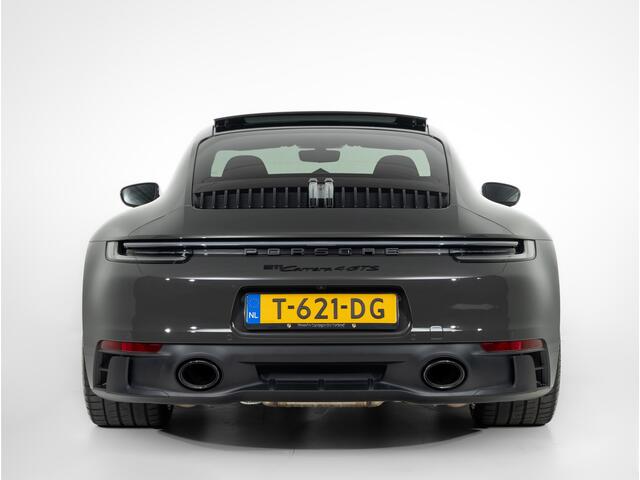 Porsche 911 Carrera 4 GTS