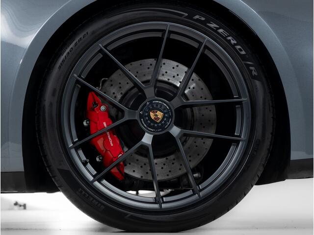 Porsche 911 Carrera 4 GTS Cabriolet Nieuwste Model