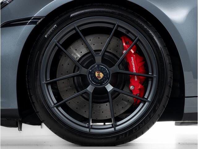 Porsche 911 Carrera 4 GTS Cabriolet Nieuwste Model