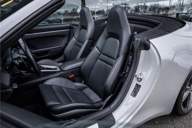 Porsche 911 Cabrio Carrera 4S (450pk) - BOSE - Sportuitlaat - Adapt. cruise - Camera PASM - Keyless - Exclusive leder * 992